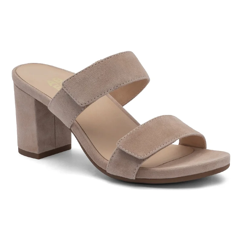 Women's Sandals with a Wedge Heel and a Tassel Detail in Orange for a Trendy Look Women's Sandals with a Wedge Heel and a Tassel Detail in Orange for a Trendy Look Adjustable Strap Women's Sandals with a Padded Heel in Pink for a Custom FitTempo Slide