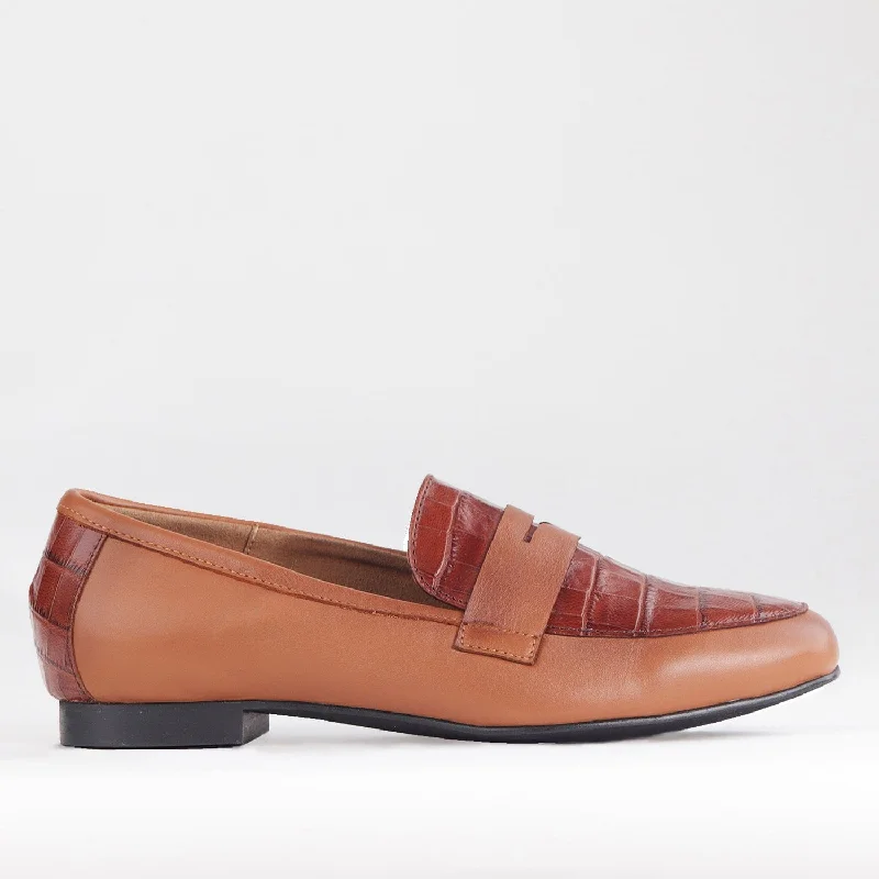 Penny Loafer in Chestnut - 12587